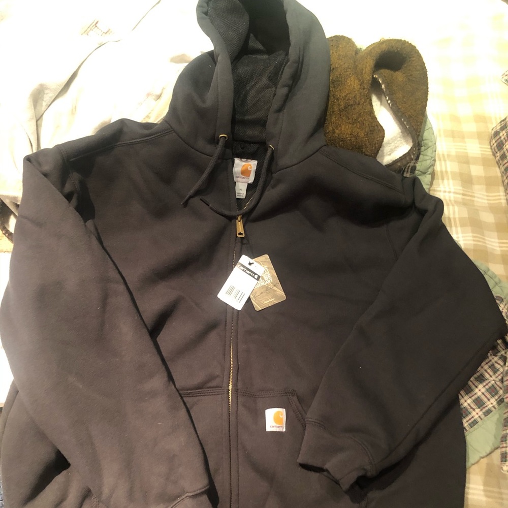 Black Carhardt Swearshirt